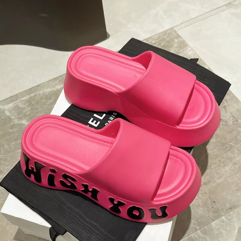 Women Summer Slippers Platform Fashion Clogs Garden Shoes Outdoor Beach Sandals Comfortable Chunky Slippers Casual Indoor Shoes