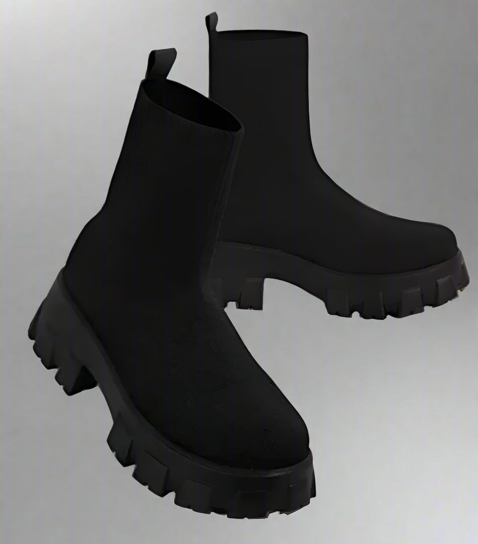 מגפיים אופנתיים לנשים עם פלטפורמה אלסטית - StepUp Shoes