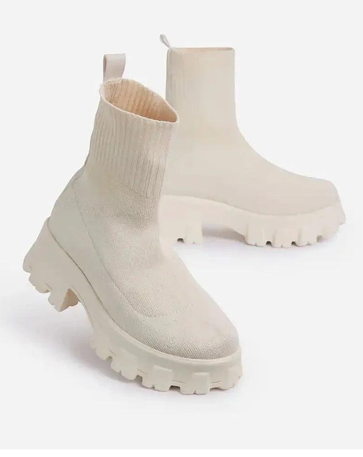 מגפיים אופנתיים לנשים עם פלטפורמה אלסטית - StepUp Shoes