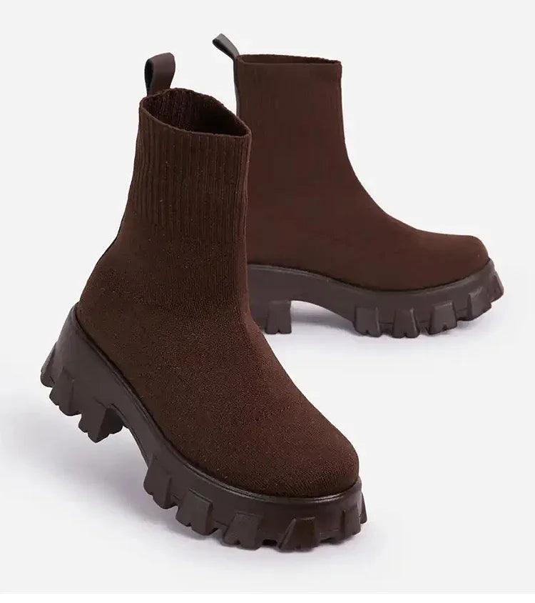 מגפיים אופנתיים לנשים עם פלטפורמה אלסטית - StepUp Shoes