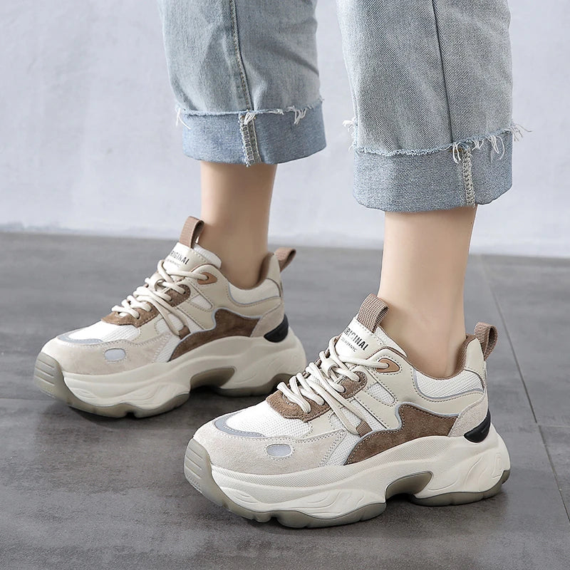 2025 Women'S Autumn Thick Bottomed Hot Selling Lightweight Shoes Versatile Casual Sports Shoes Comfortable Женская Обувь