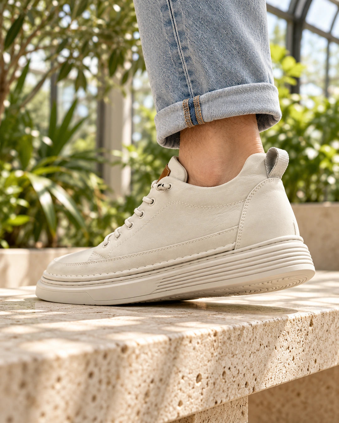 נעלי Prestige Step בגוון בז׳, צילום אדיטוריאלי יצירתי