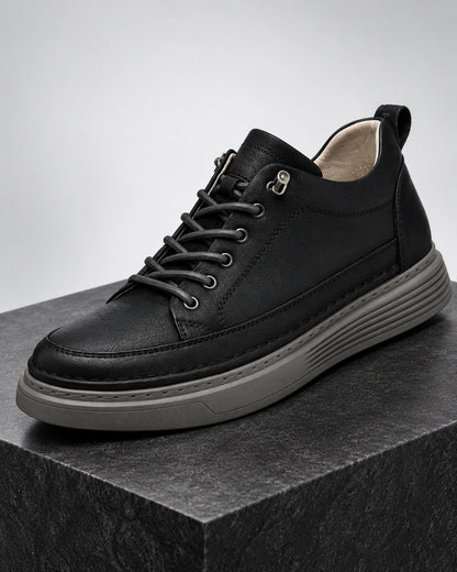 נעלי Prestige Step שחורות עם סוליה עבה והגבהה פנימית, צילום מוצר פרימיום