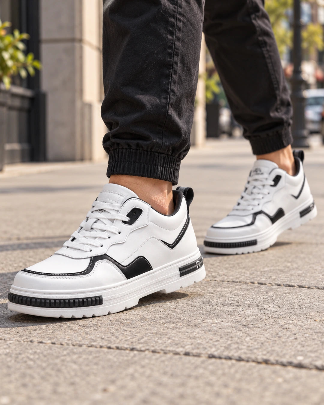 נעלי סניקרס מגביהות Elevated Slip-ons דגם 2 בצבע שחור, צילום לייפסטייל