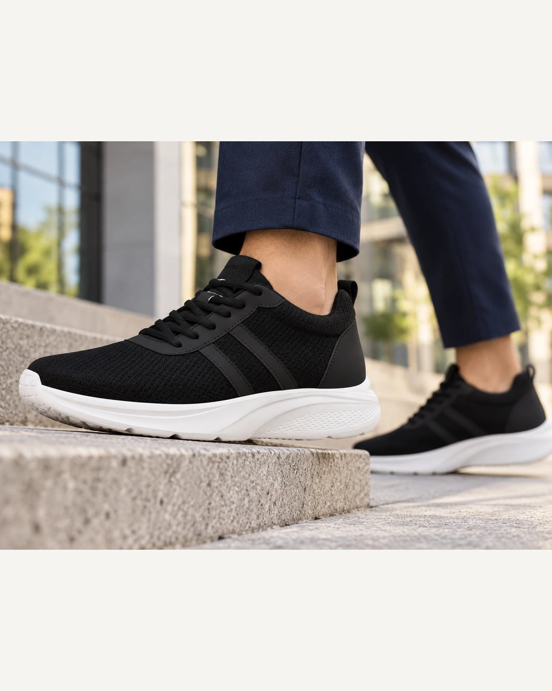 נעלי סניקרס מגביהות דגם SNEAK 8 בצבע שחור – צילום Lifestyle | StepUp Shoes