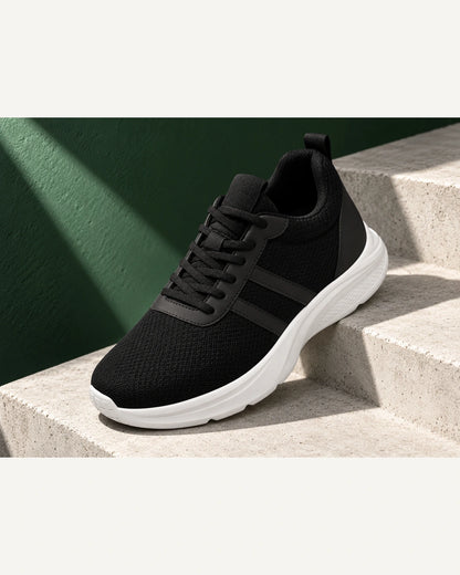 נעלי סניקרס מגביהות דגם SNEAK 8 בצבע שחור – צילום Lifestyle | StepUp Shoes