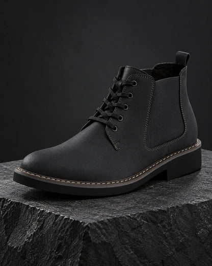 מגפיים מגביהות דגם Peak Step 6 בצבע שחור – צילום Lifestyle | StepUp Shoes