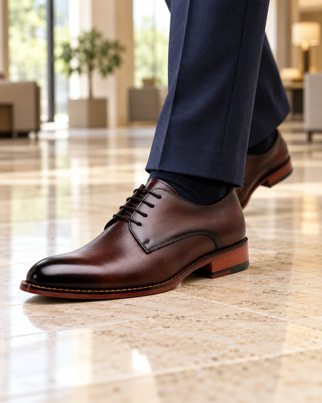 נעלי אלגנט מגביהות דגם LevelUp בצבע חום – צילום Lifestyle | StepUp Shoes