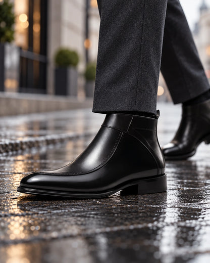 מגפי אלגנט מגביהים מעור דגם LevelUp Stepup Boots בצבע שחור – צילום Lifestyle | StepUp Shoes