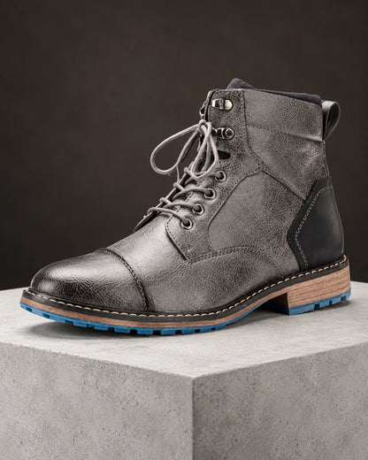 מגפיים מגביהות דגם  StreetLift Boots בצבע אפור – צילום מוצר בסטודיו | StepUp Shoes