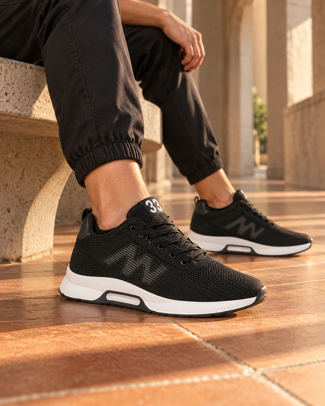 נעלי סניקרס מגביהות דגם Elevix 6 בצבע שחור – צילום Editorial | StepUp Shoes