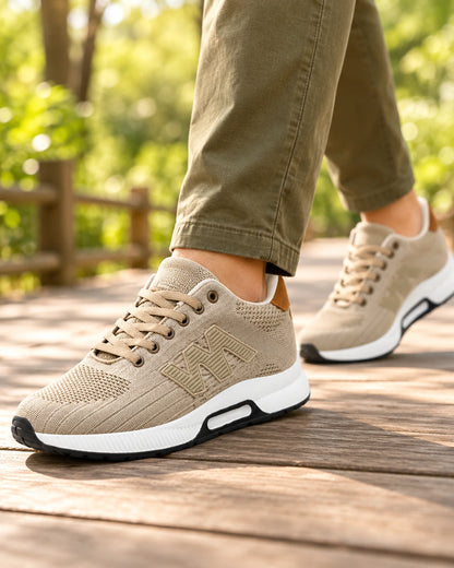 נעלי סניקרס מגביהות דגם Elevix 6 בצבע חאקי – צילום Lifestyle | StepUp Shoes