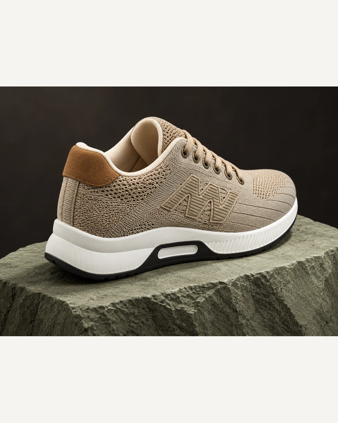 נעלי סניקרס מגביהות דגם Elevix 6 בצבע חאקי – צילום Editorial | StepUp Shoes