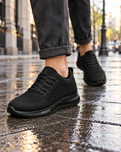 נעלי סניקרס מגביהות דגם Active Max בצבע שחור – צילום Lifestyle | StepUp Shoes