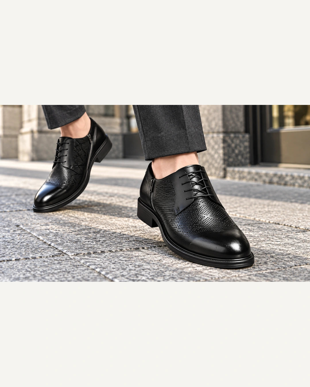 נעלי אלגנט מגביהות דגם Hollow Out בצבע שחור – צילום Lifestyle | StepUp Shoes