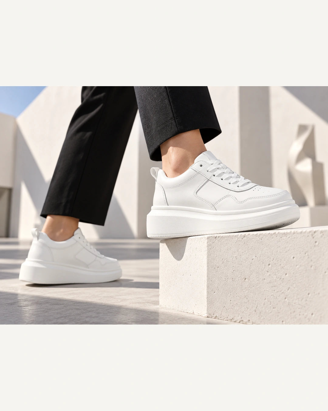 נעלי סניקרס מגביהות דגם ActiveRise White בצבע לבן – צילום Editorial יצירתי | StepUp Shoes