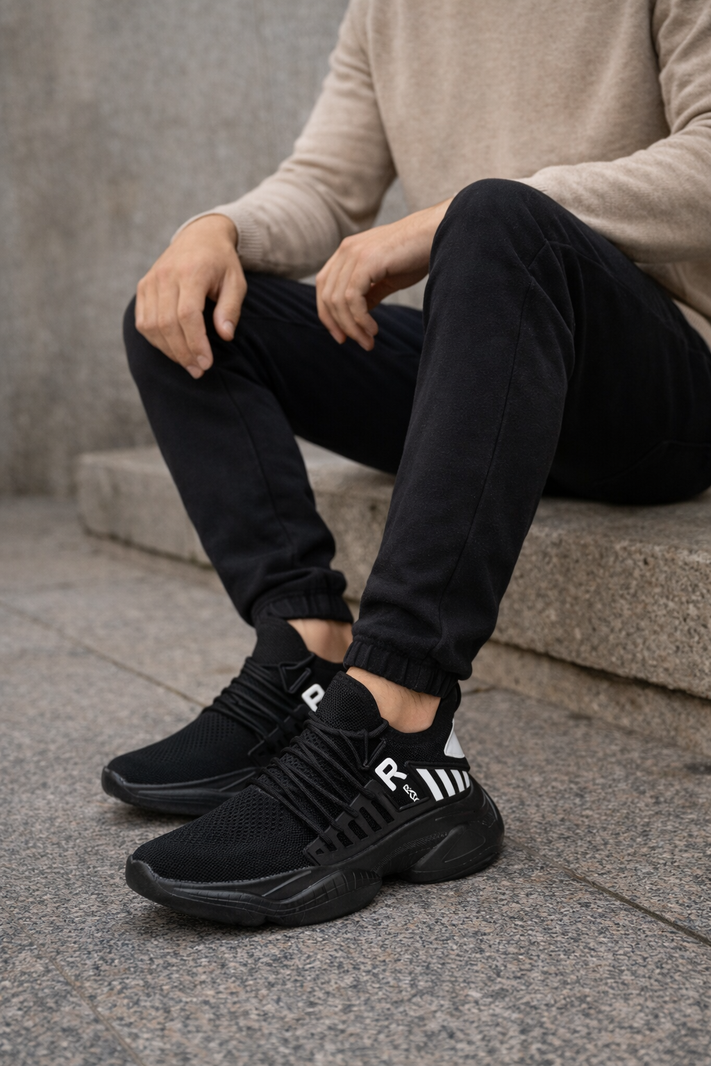 נעלי ספורט מגביהות דגם Nimbus Lift Sport