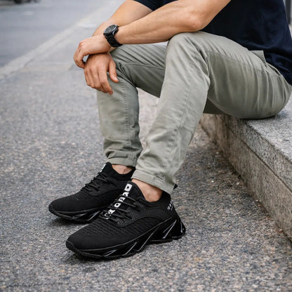 נעלי ספורט מגביהות דגם Momentum Max 2