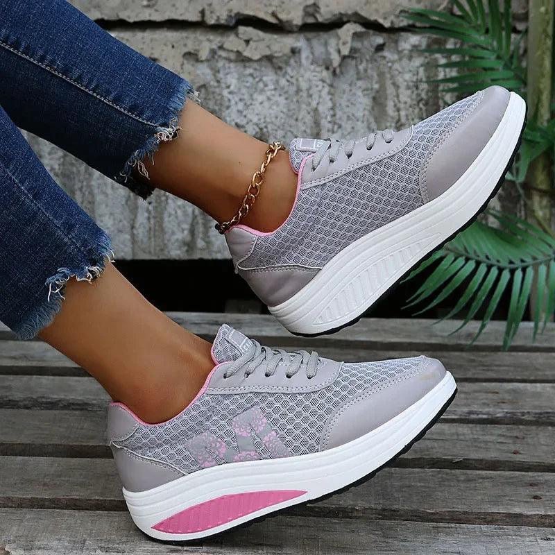 נעלי סניקרס אופנתיות לנשים - StepUp Shoes