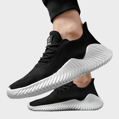 حذاء رياضي موديل زينيث 