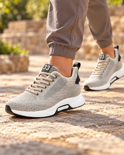 נעלי ספורט מגביהות דגם Power Run בצבע שמנת – צילום לייפסטייל | StepUp Shoes