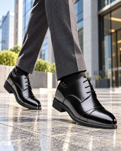 נעלי אלגנט מגביהות דגם Noble Rise בצבע שחור – צילום Lifestyle | StepUp Shoes