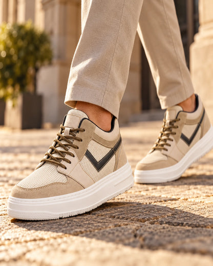נעלי סניקרס מגביהות דגם UpCore בצבע חאקי – צילום Lifestyle | StepUp Shoes